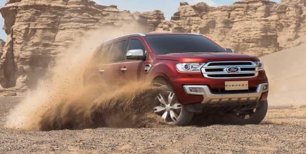 Ford Everest 2.2L 4x2 AT Titanium 2016